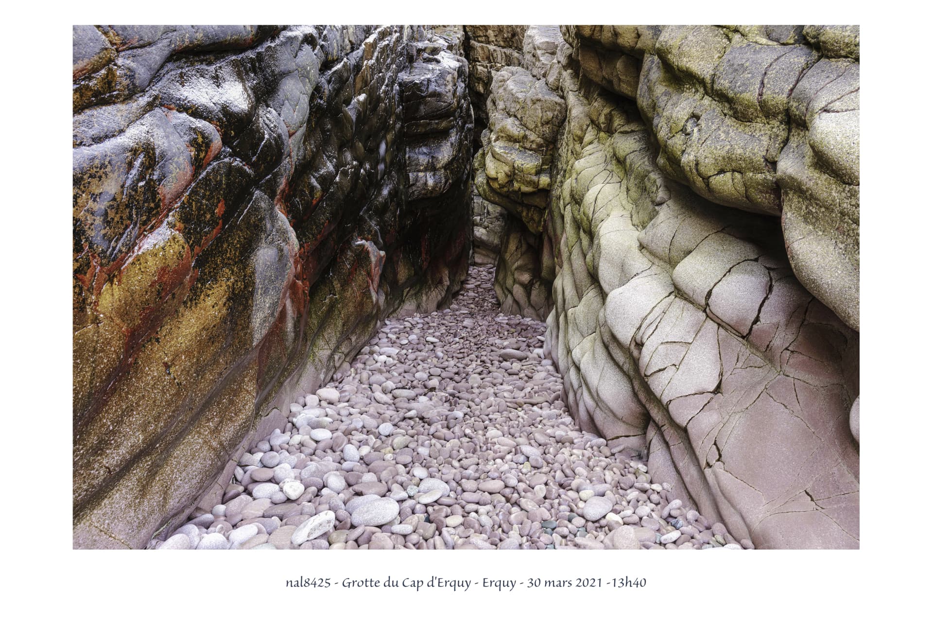portfolio du photomarcheur - grotte au Cap d'Erquy