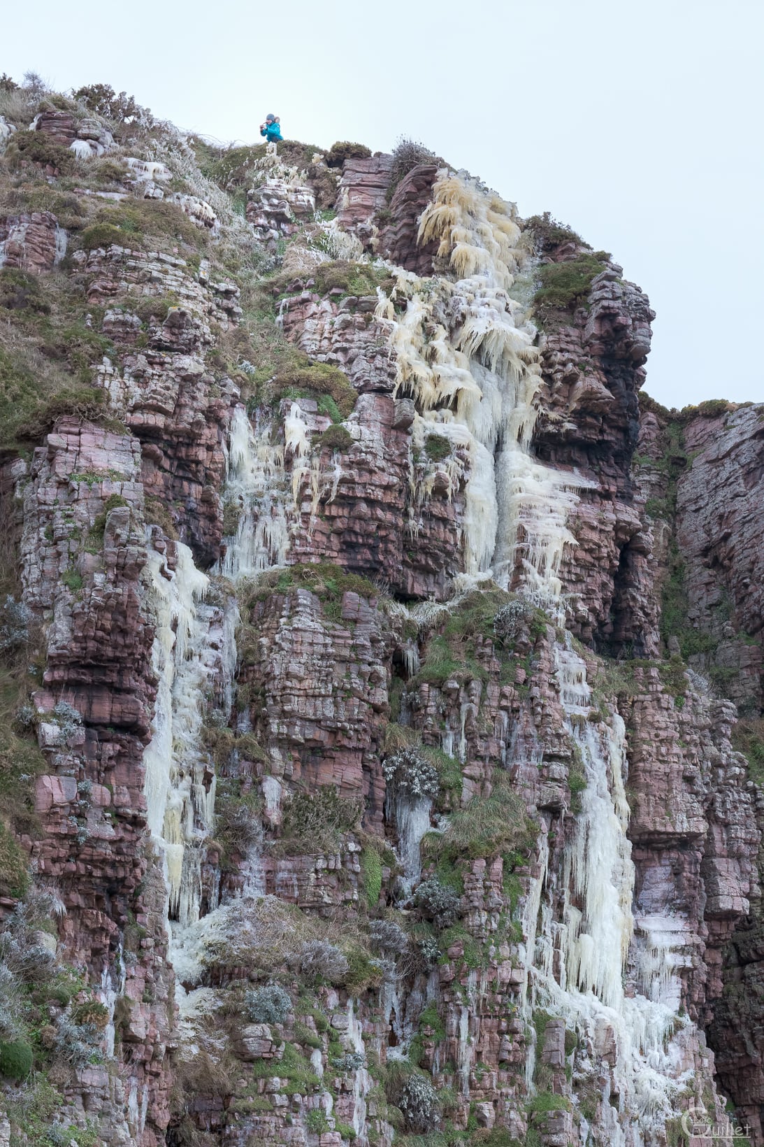 cascade glacée au Cap Fréhel